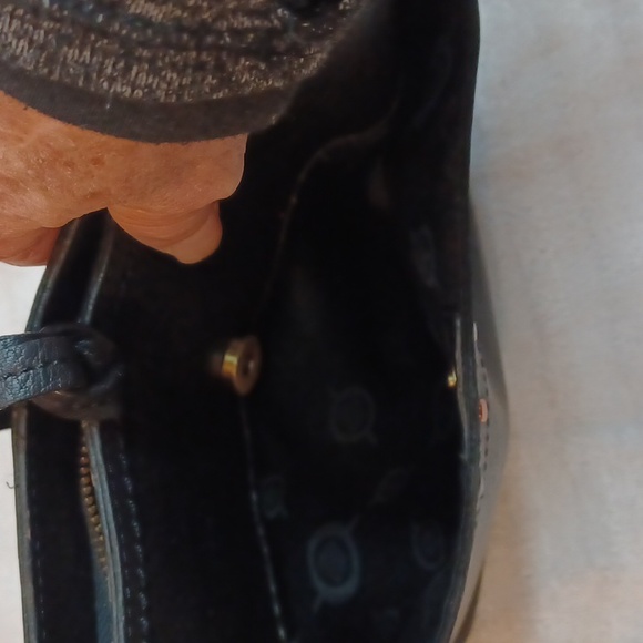 Born 100% Black  Chunky  Leather Studded  Shoulder Bag - Picture 14 of 17